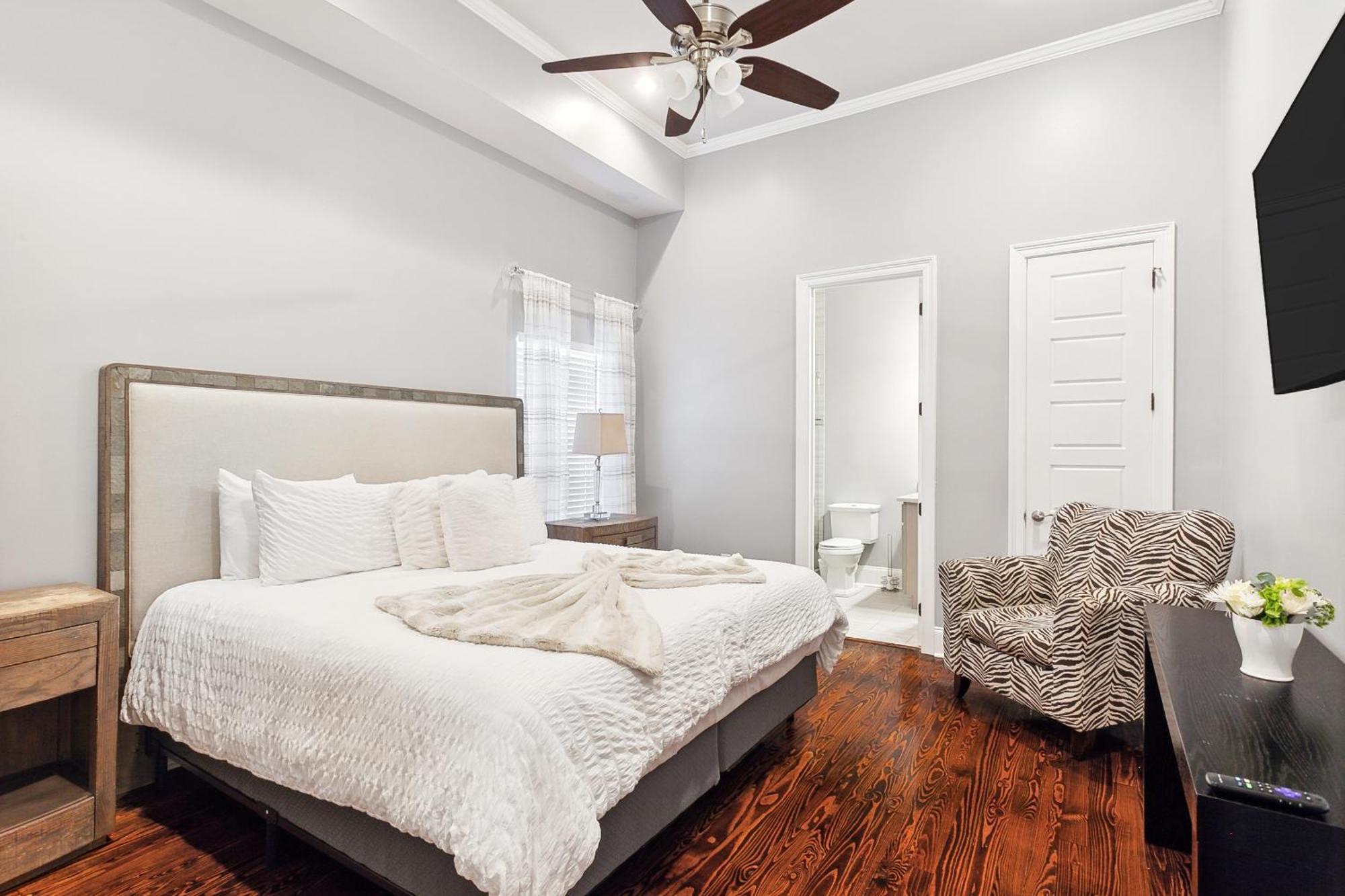Amazing 3Bedroom Townhome, In Historic Dryade City New Orleans Buitenkant foto